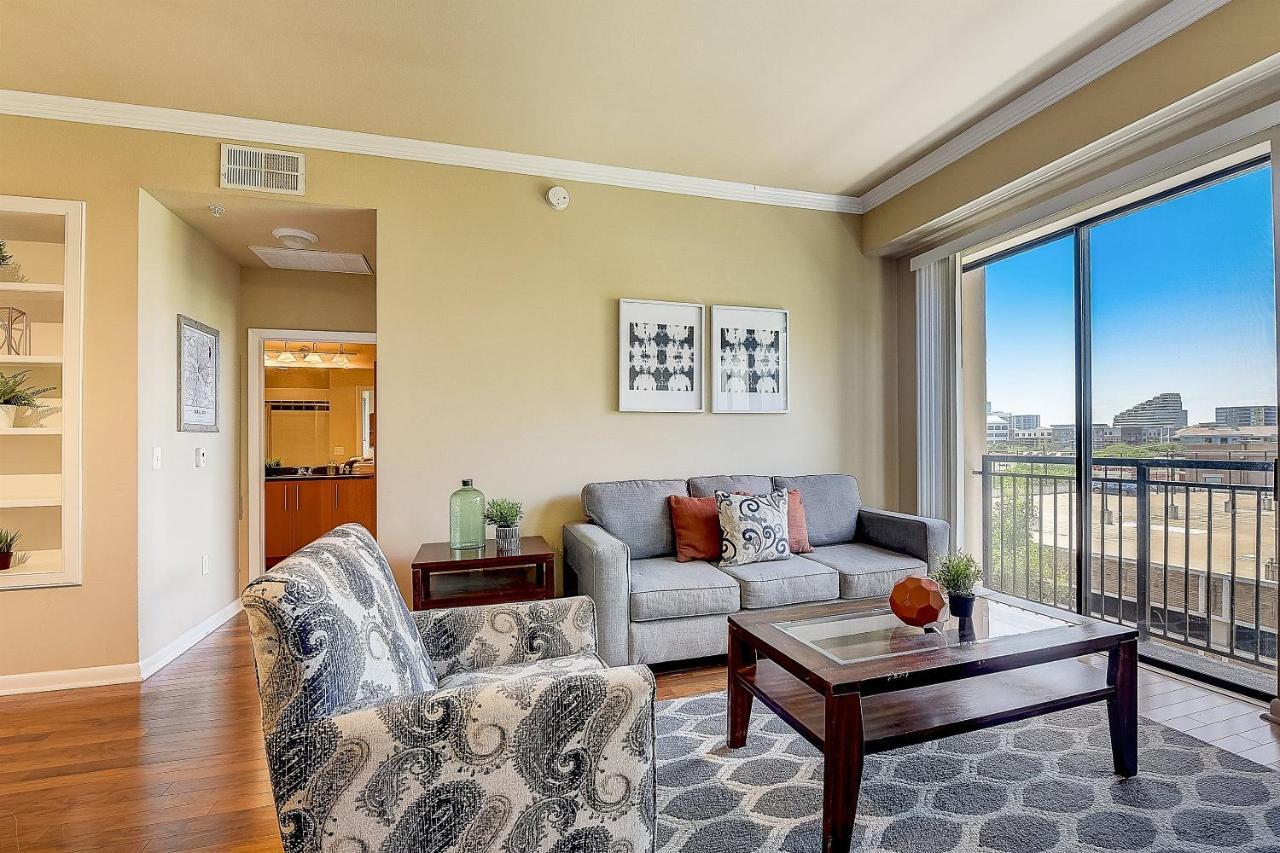 Frontdesk Oakwood Residence Apts Uptown Dallas Esterno foto