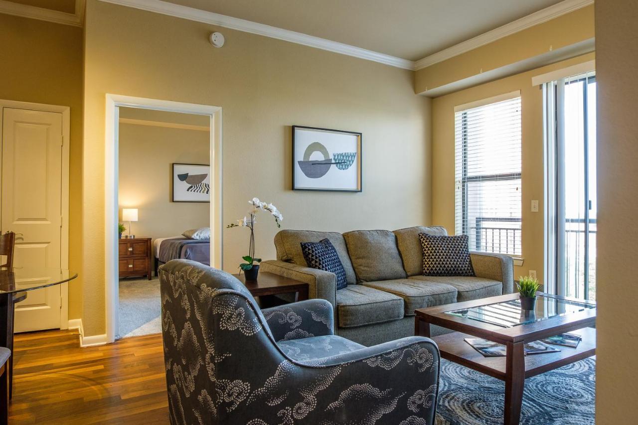 Frontdesk Oakwood Residence Apts Uptown Dallas Esterno foto