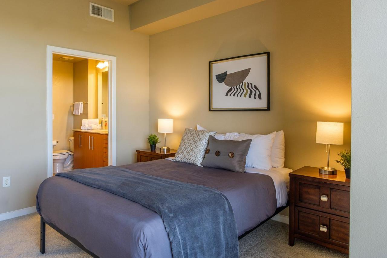 Frontdesk Oakwood Residence Apts Uptown Dallas Esterno foto