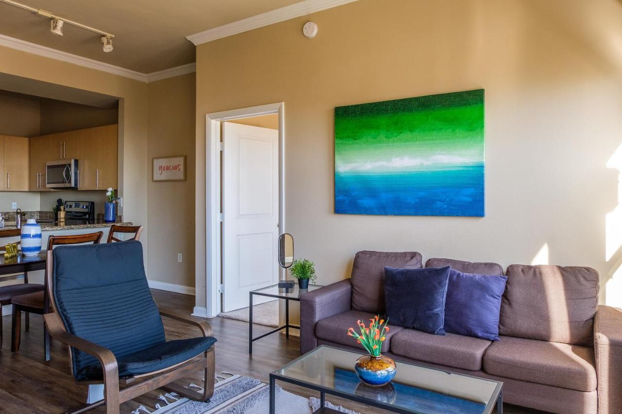 Frontdesk Oakwood Residence Apts Uptown Dallas Esterno foto