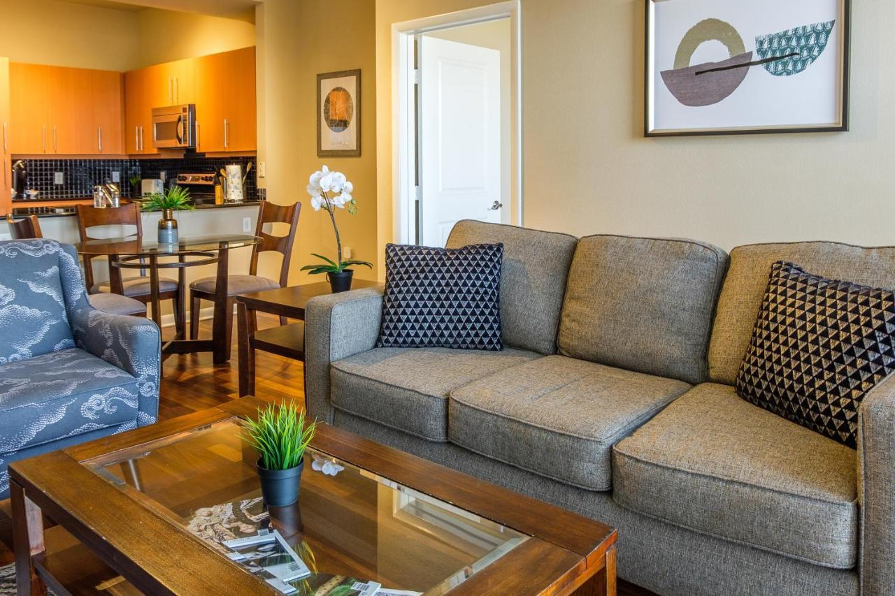 Frontdesk Oakwood Residence Apts Uptown Dallas Esterno foto