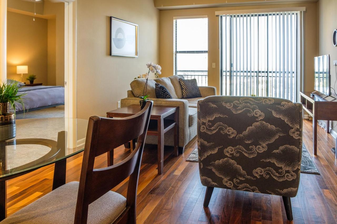 Frontdesk Oakwood Residence Apts Uptown Dallas Esterno foto