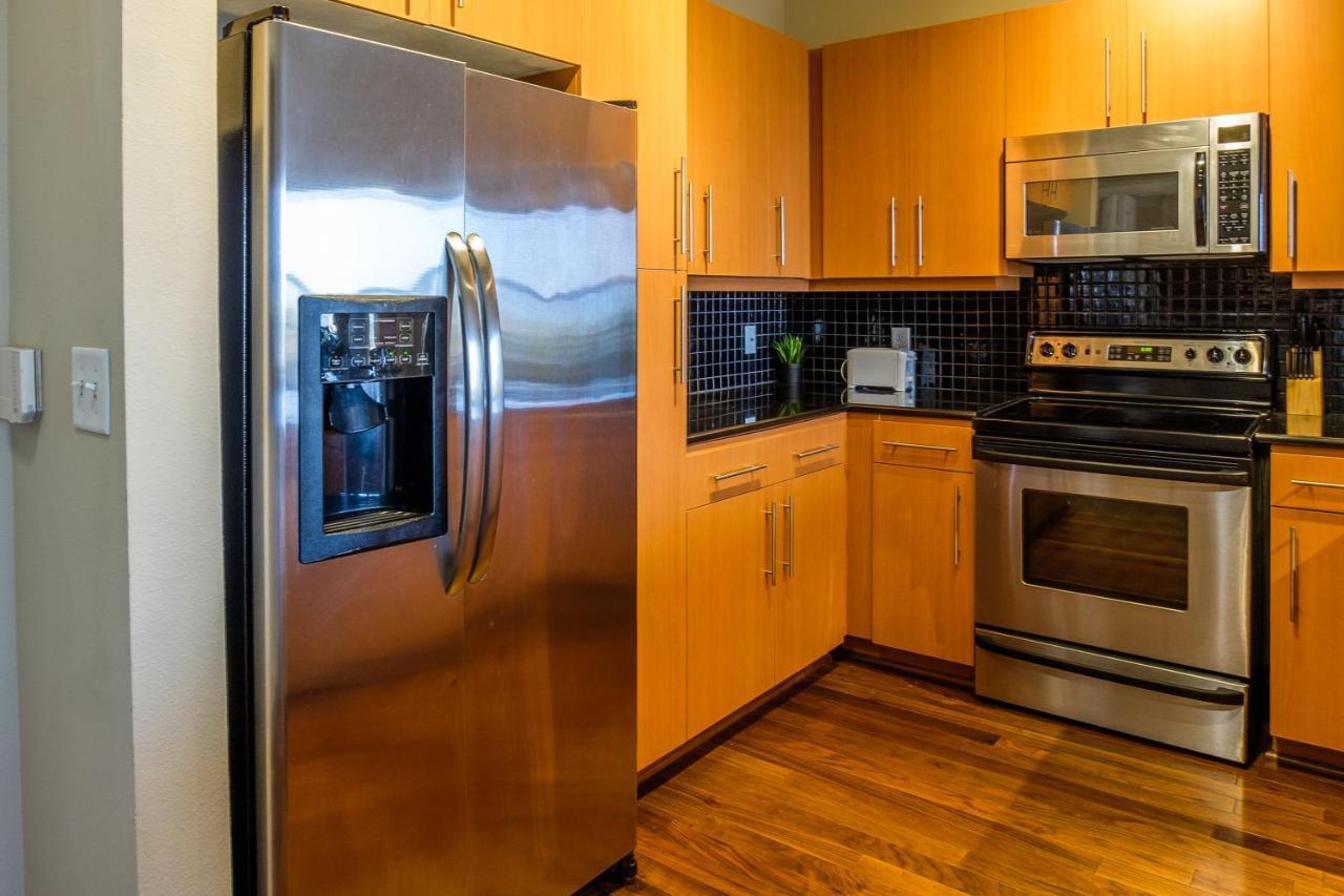 Frontdesk Oakwood Residence Apts Uptown Dallas Esterno foto