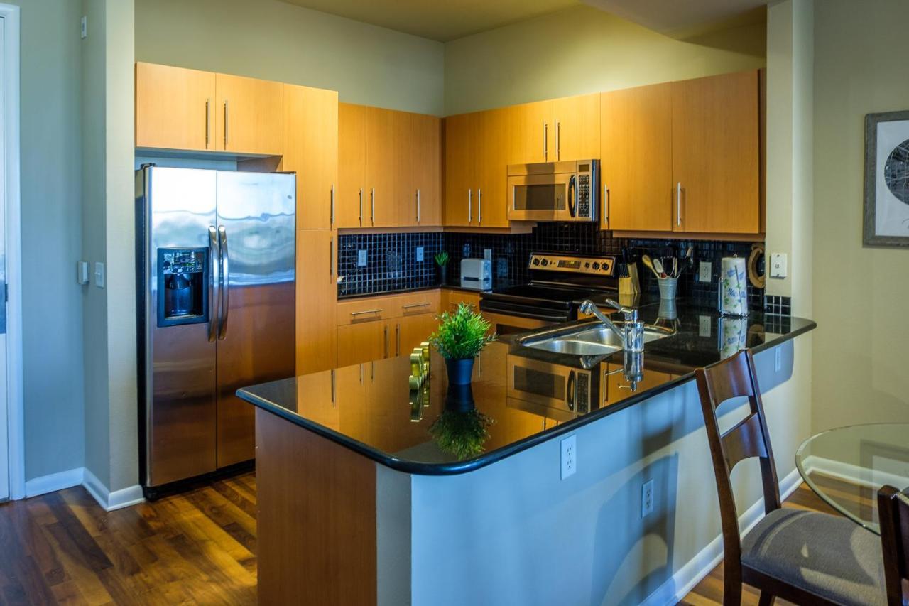 Frontdesk Oakwood Residence Apts Uptown Dallas Esterno foto